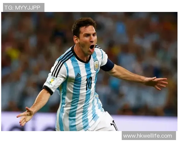 全球足坛最强球星排行榜揭秘 争议与共识中的足球巨星们 全球足坛最强球星排行榜揭秘 争议与共识中的足球巨星们